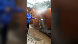 Hogedrukwaterstraal plus zandstralen om de roest te verwijderen