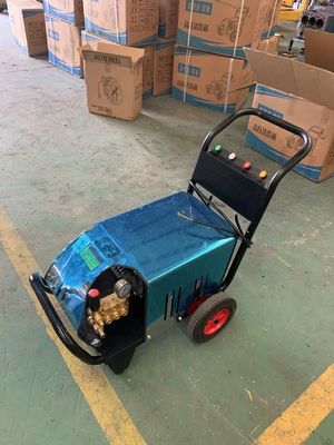 De Multifunctionele Machine 150bar 3kw van waterjet high pressure car cleaning